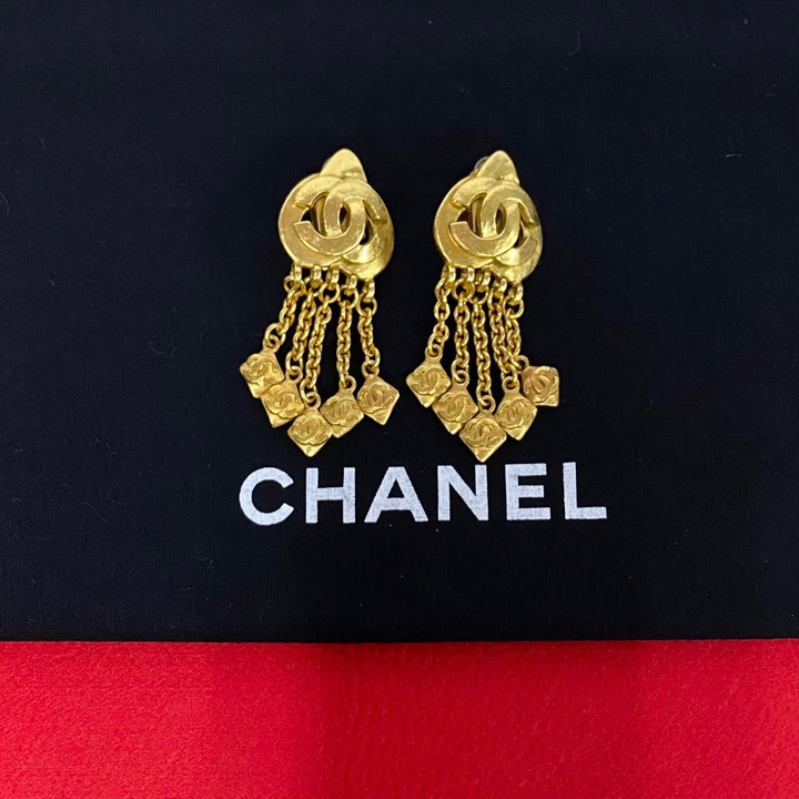 earrings chanel