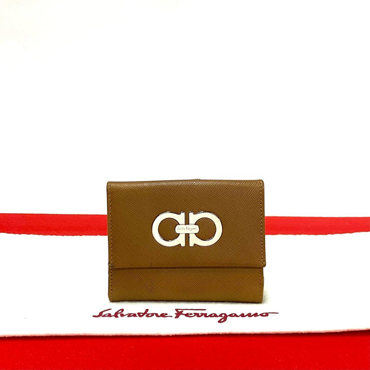 bifold wallet salvatore ferragamo