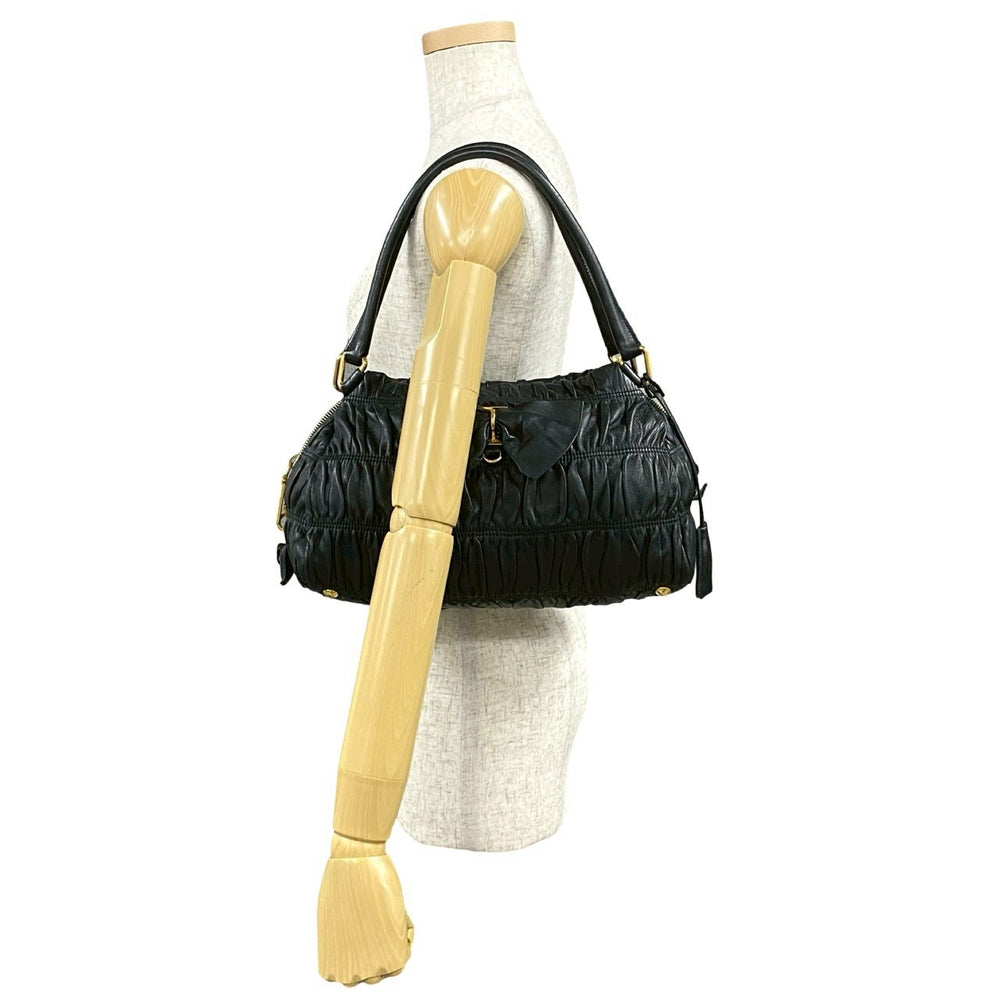 handbag prada