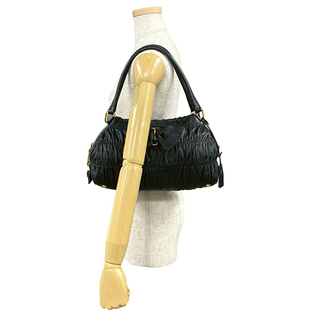 handbag prada