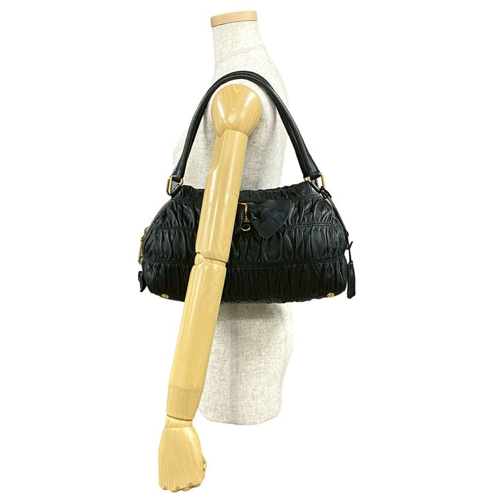 handbag prada