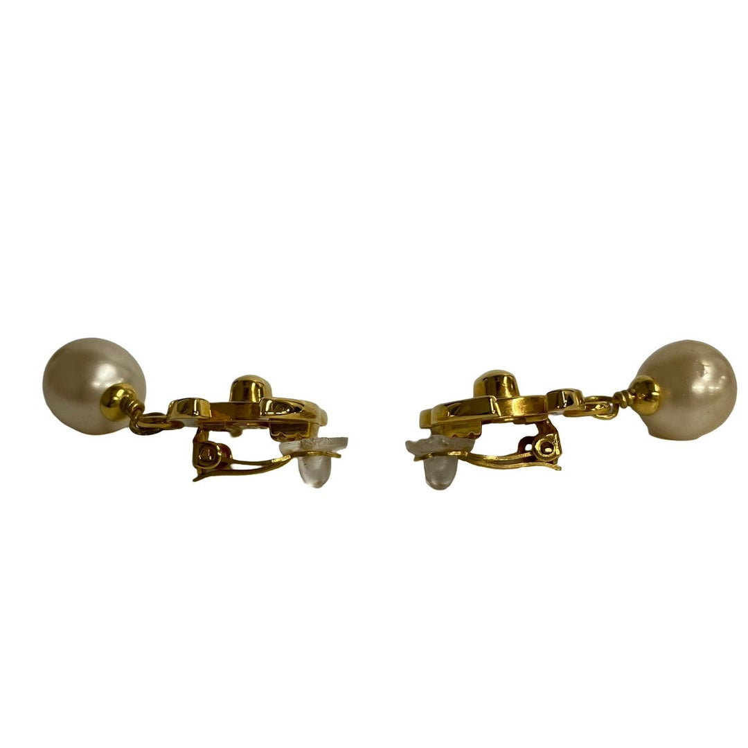 earrings chanel