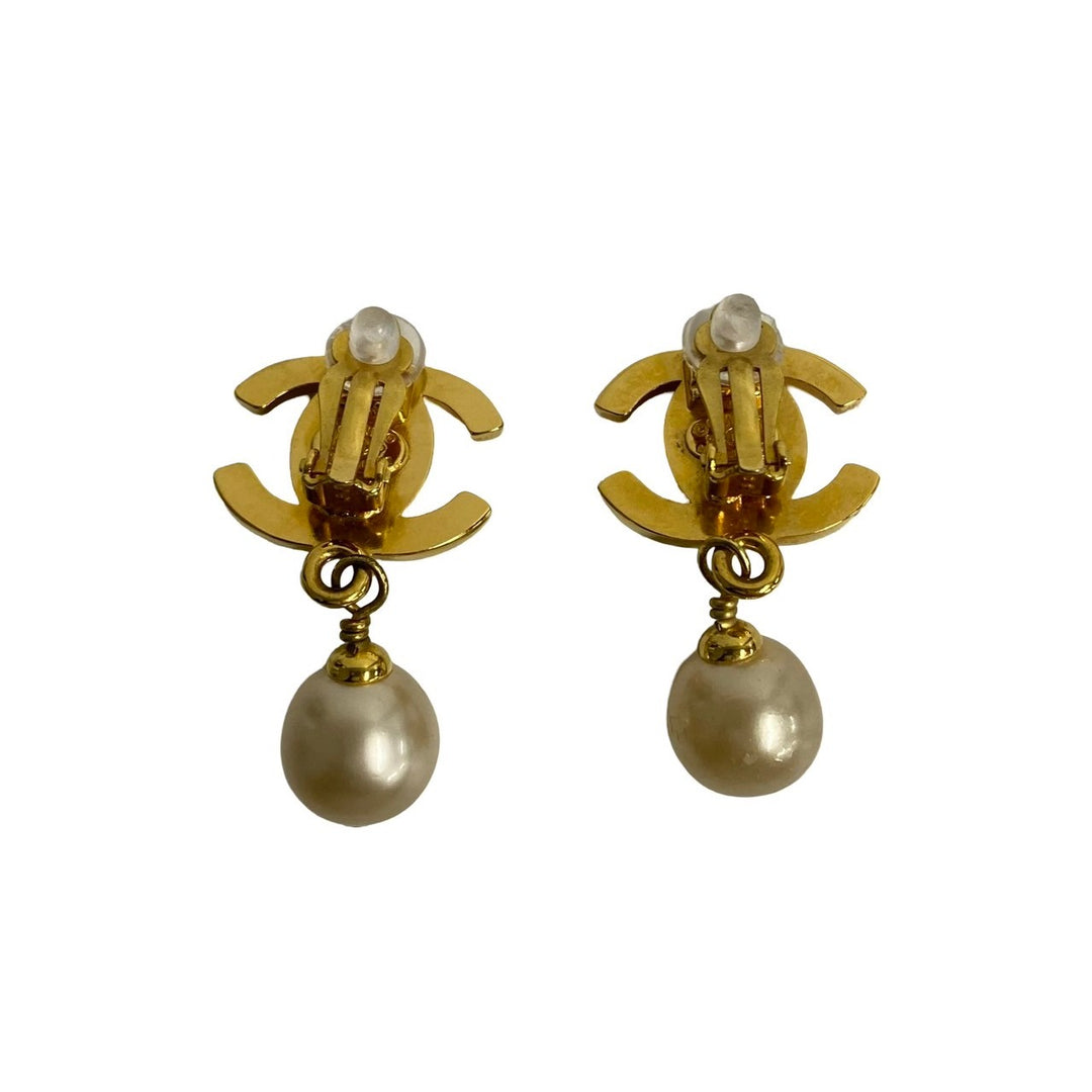 earrings chanel