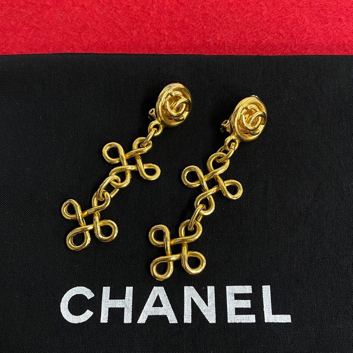 earrings chanel