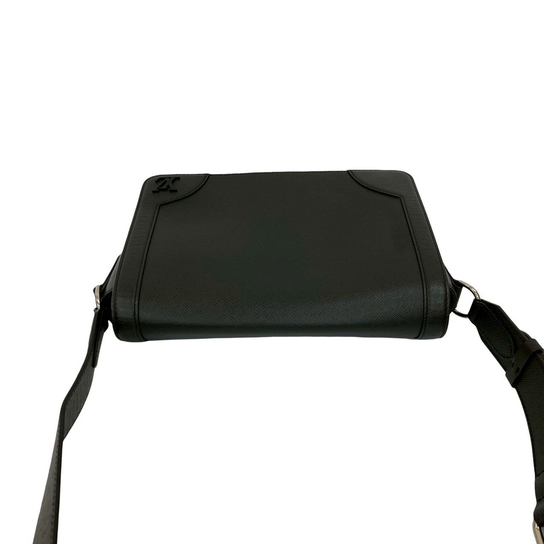 shoulder bag louis vuitton new flap messenger