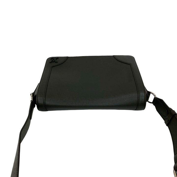 shoulder bag louis vuitton new flap messenger