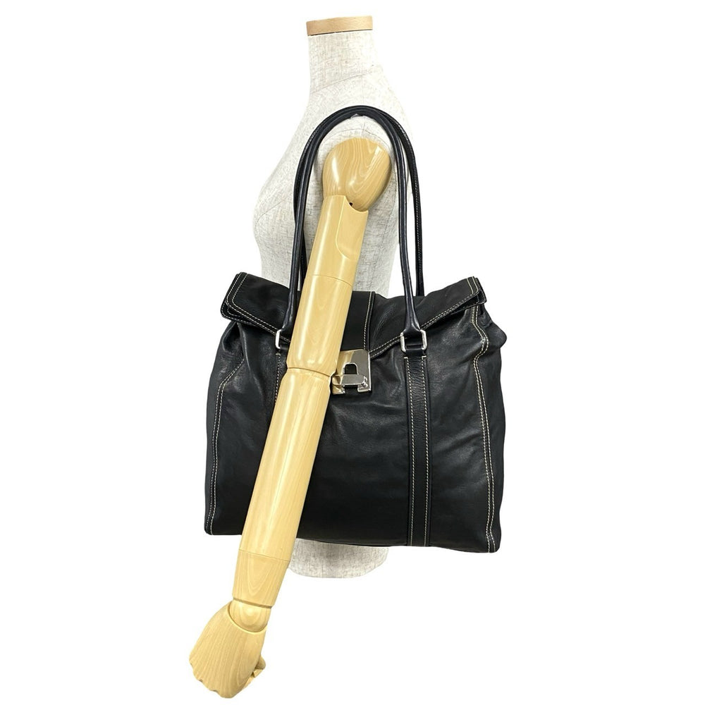 tote bag prada