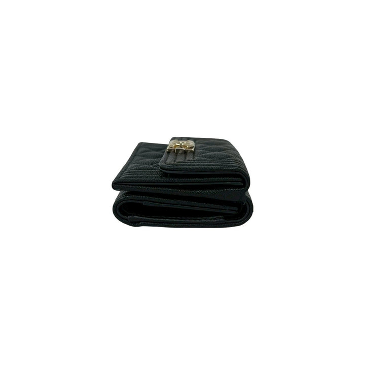 trifold wallet chanel