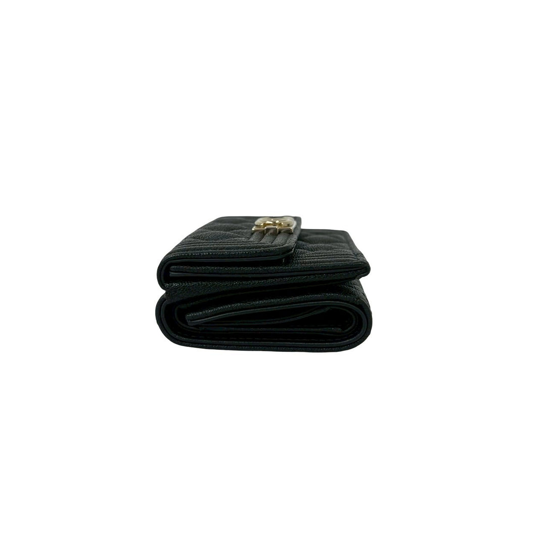 trifold wallet chanel
