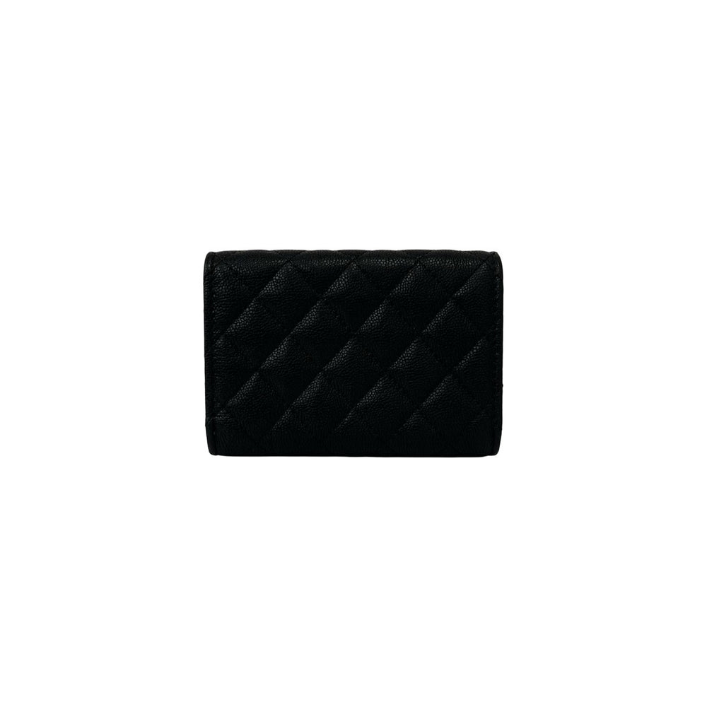 trifold wallet chanel
