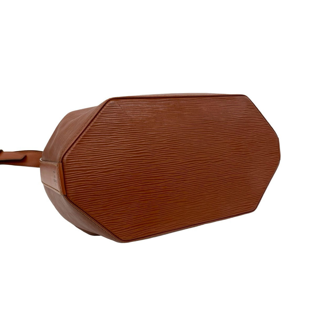 Shoulder bag Louis Vuitton Sac De Paul GM