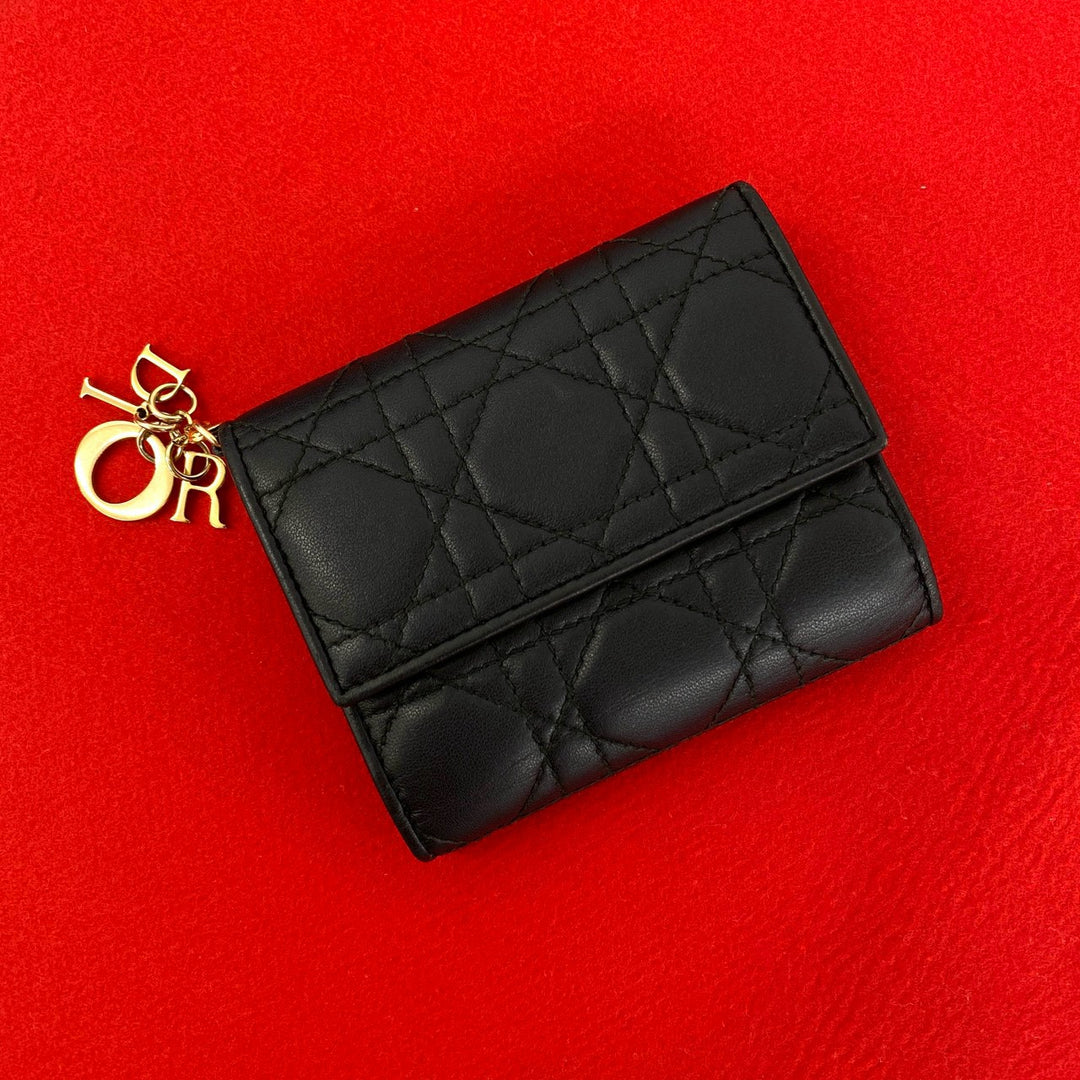 二つ折り財布 ディオール