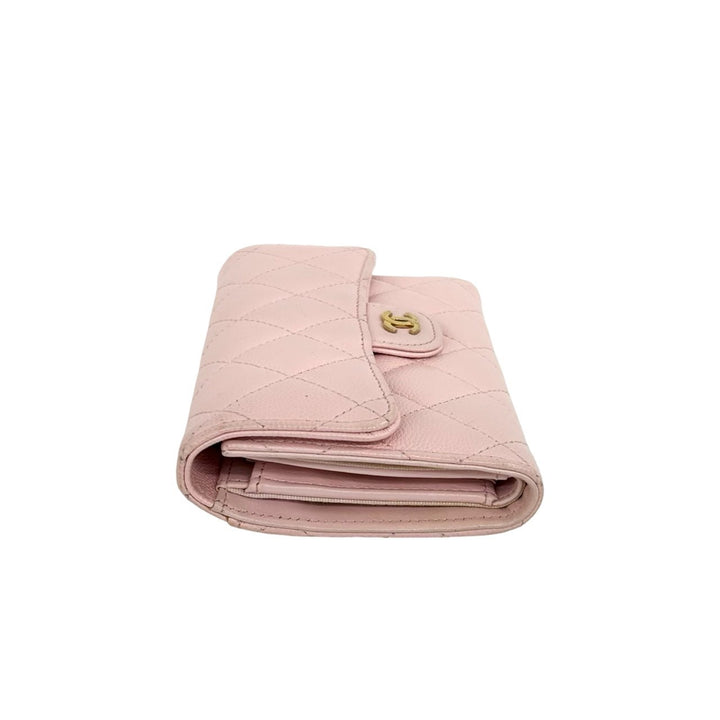 trifold wallet chanel