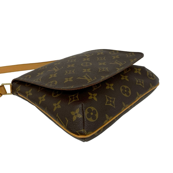 Shoulder bag Louis Vuitton Musette Salsa