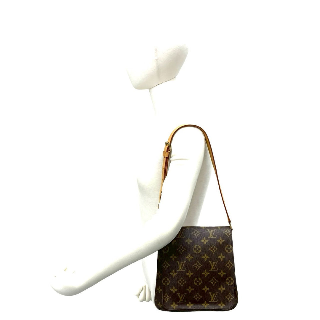Shoulder bag Louis Vuitton Musette Salsa