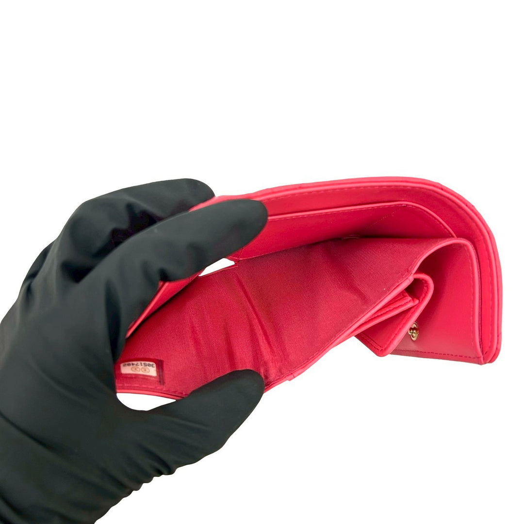 trifold wallet chanel
