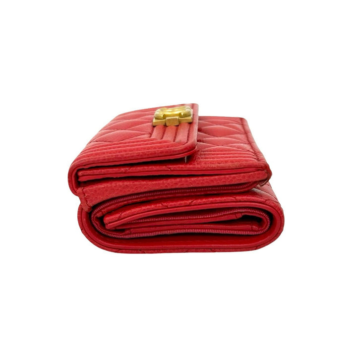 trifold wallet chanel