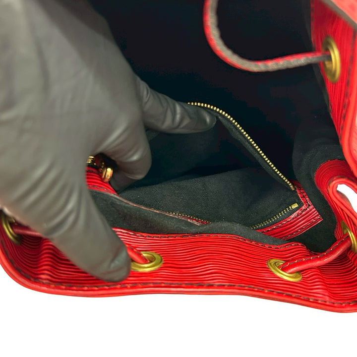 Shoulder bag Louis Vuitton Petit Noe