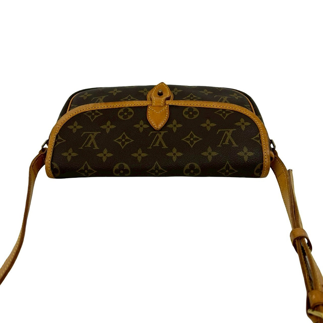Louis Vuitton Begisière 小號肩背包