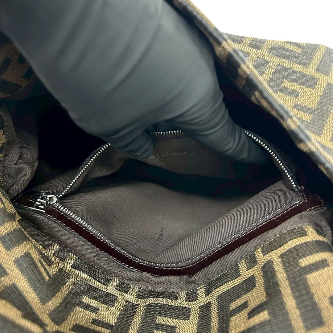 shoulder bag fendi mamma bucket