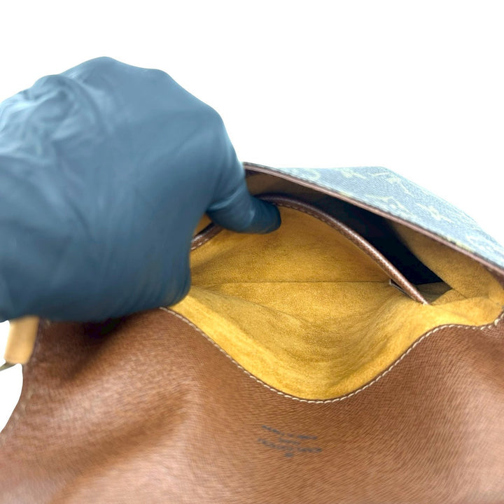 Shoulder bag Louis Vuitton Musette Salsa