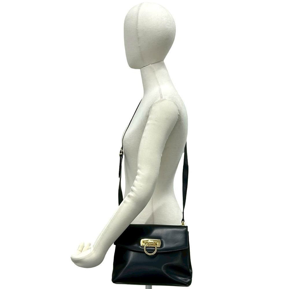 shoulder bag salvatore ferragamo