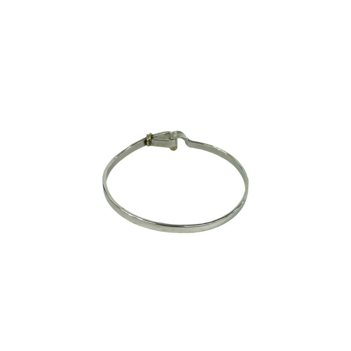 blurRubbingTiffany hook and eye bangle