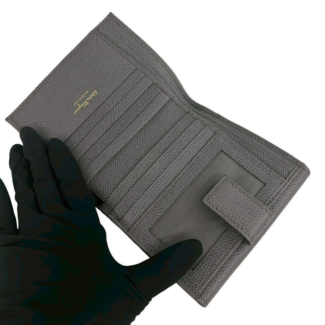 bifold wallet salvatore ferragamo