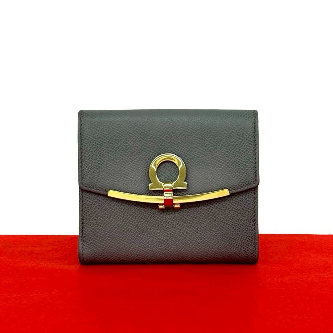 bifold wallet salvatore ferragamo