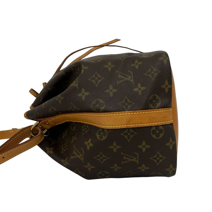 Shoulder bag Louis Vuitton Petit Noe