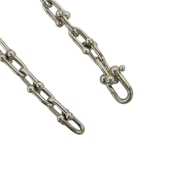 blurRubbingTiffany Hardware Small Link BureRubbingCut