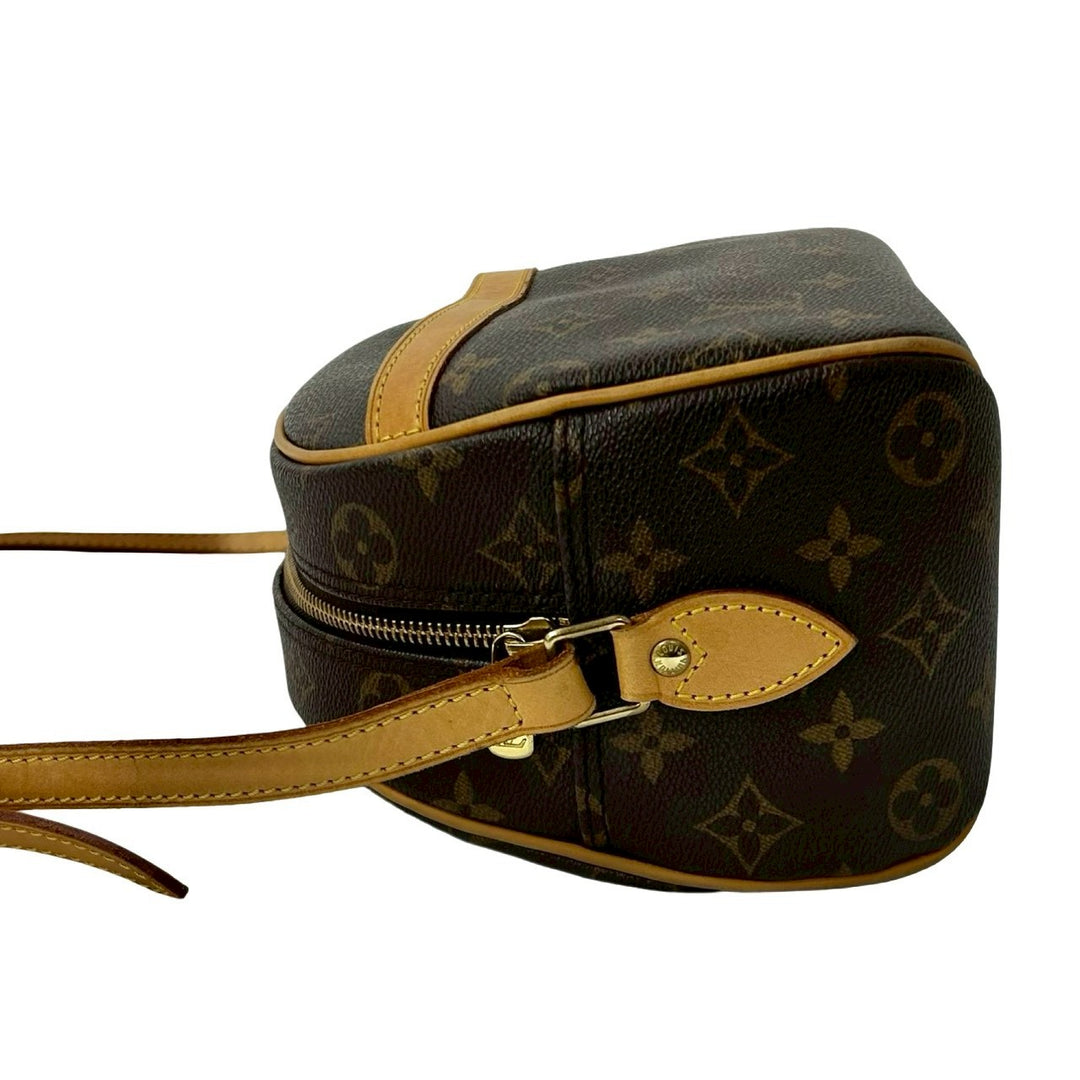 Shoulder bag Louis Vuitton Blois