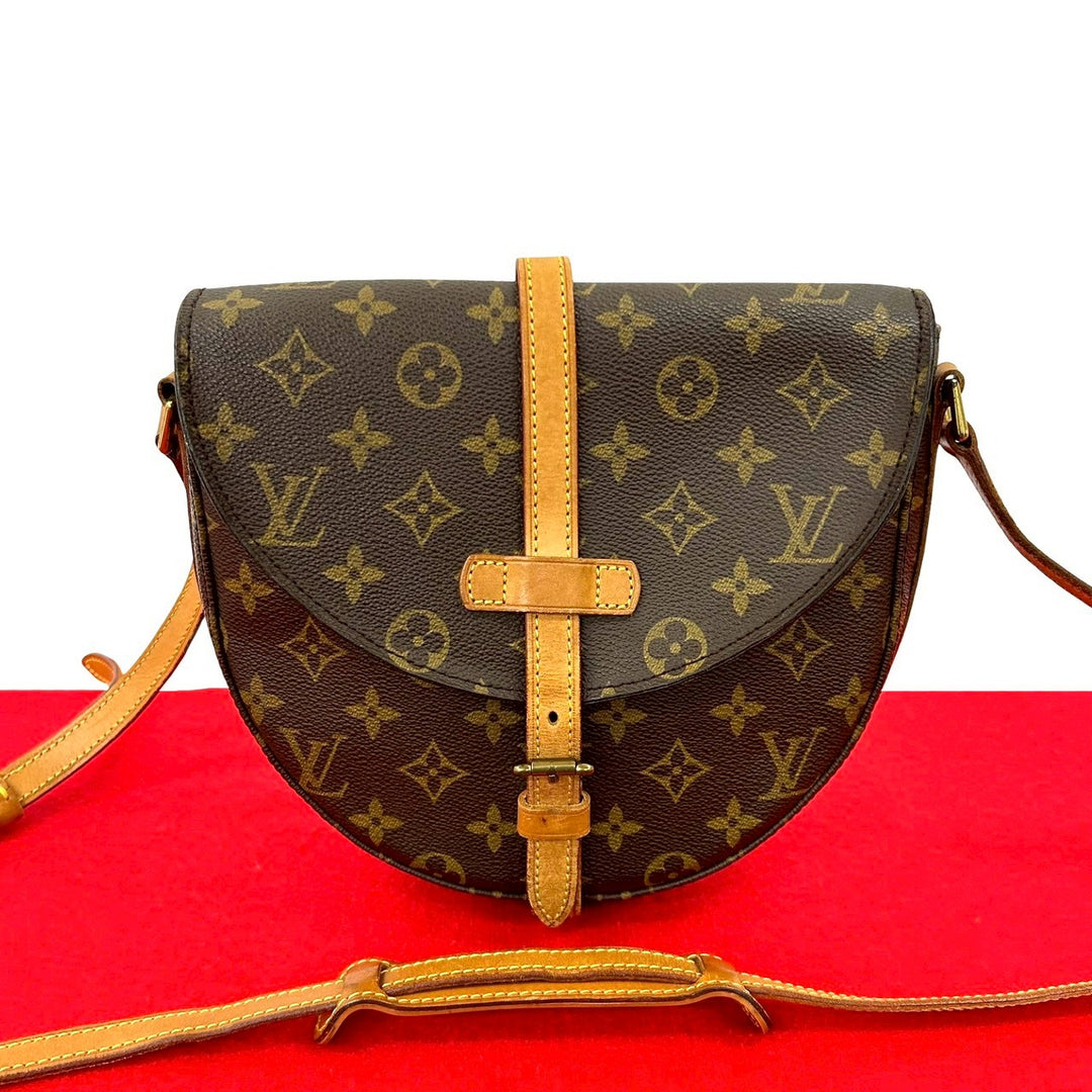 Shoulder bag Louis Vuitton Chantilly PM