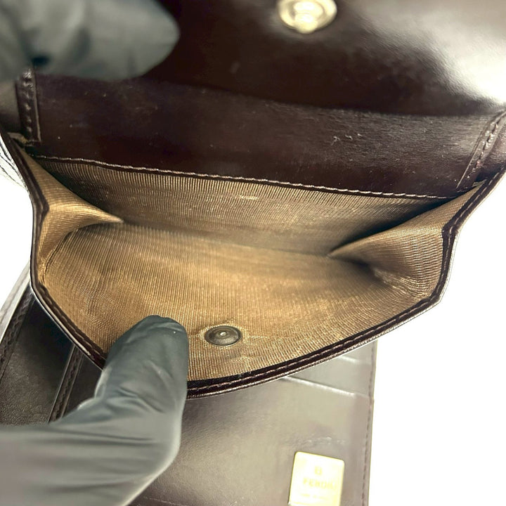 trifold wallet fendi