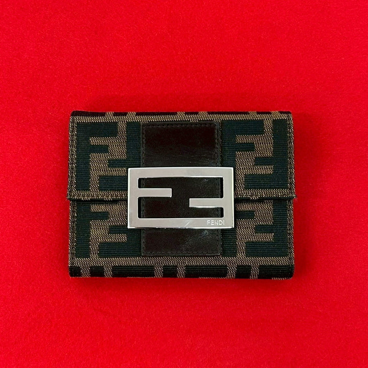 trifold wallet fendi