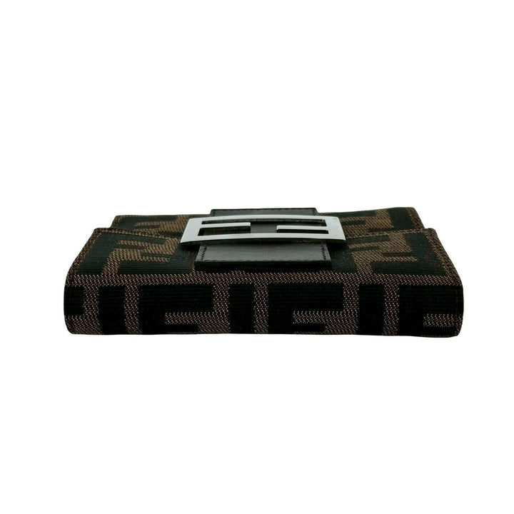 trifold wallet fendi