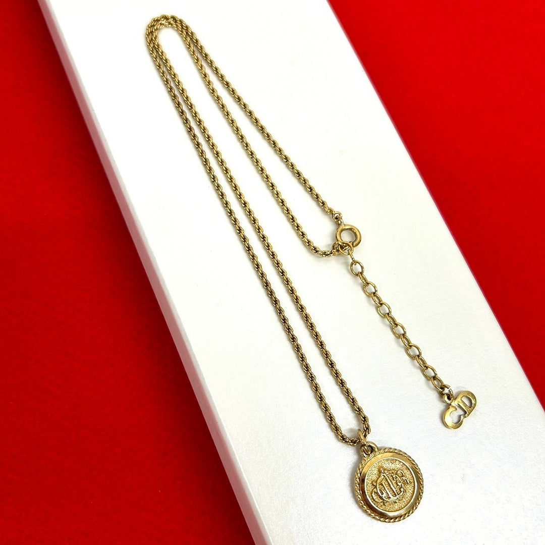 necklace dior