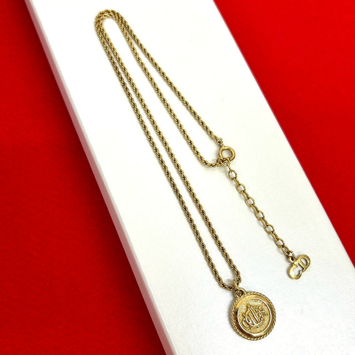 necklace dior