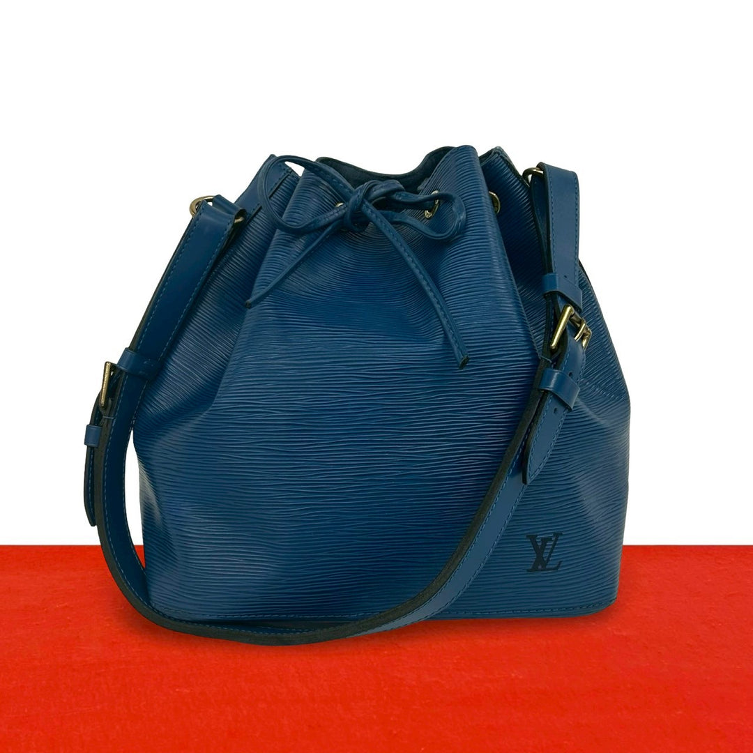 Shoulder bag Louis Vuitton Petit Noe