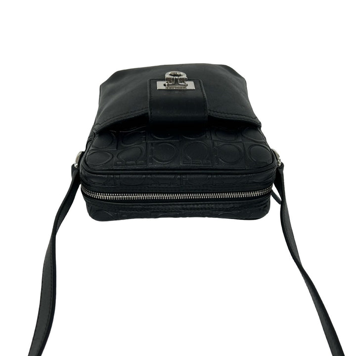 shoulder bag salvatore ferragamo
