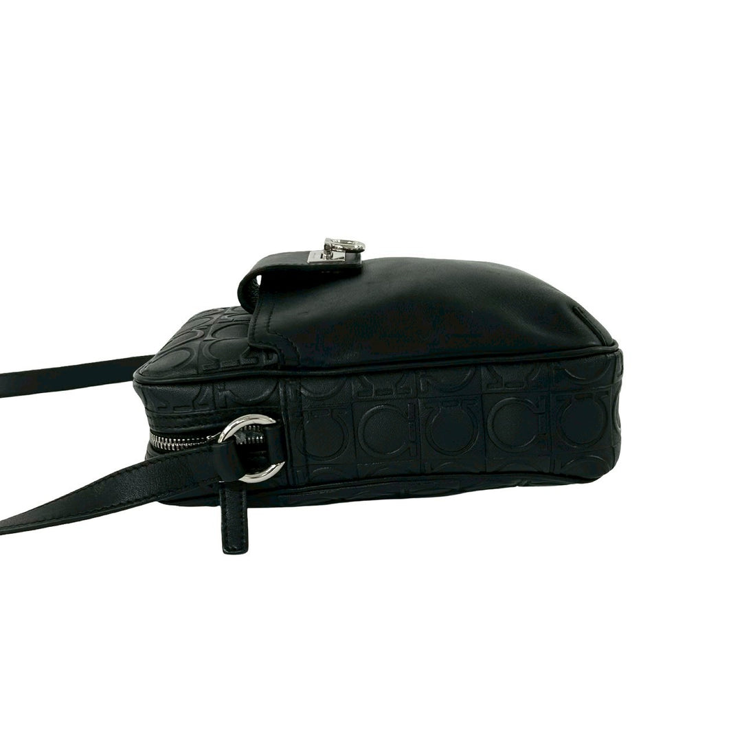 shoulder bag salvatore ferragamo