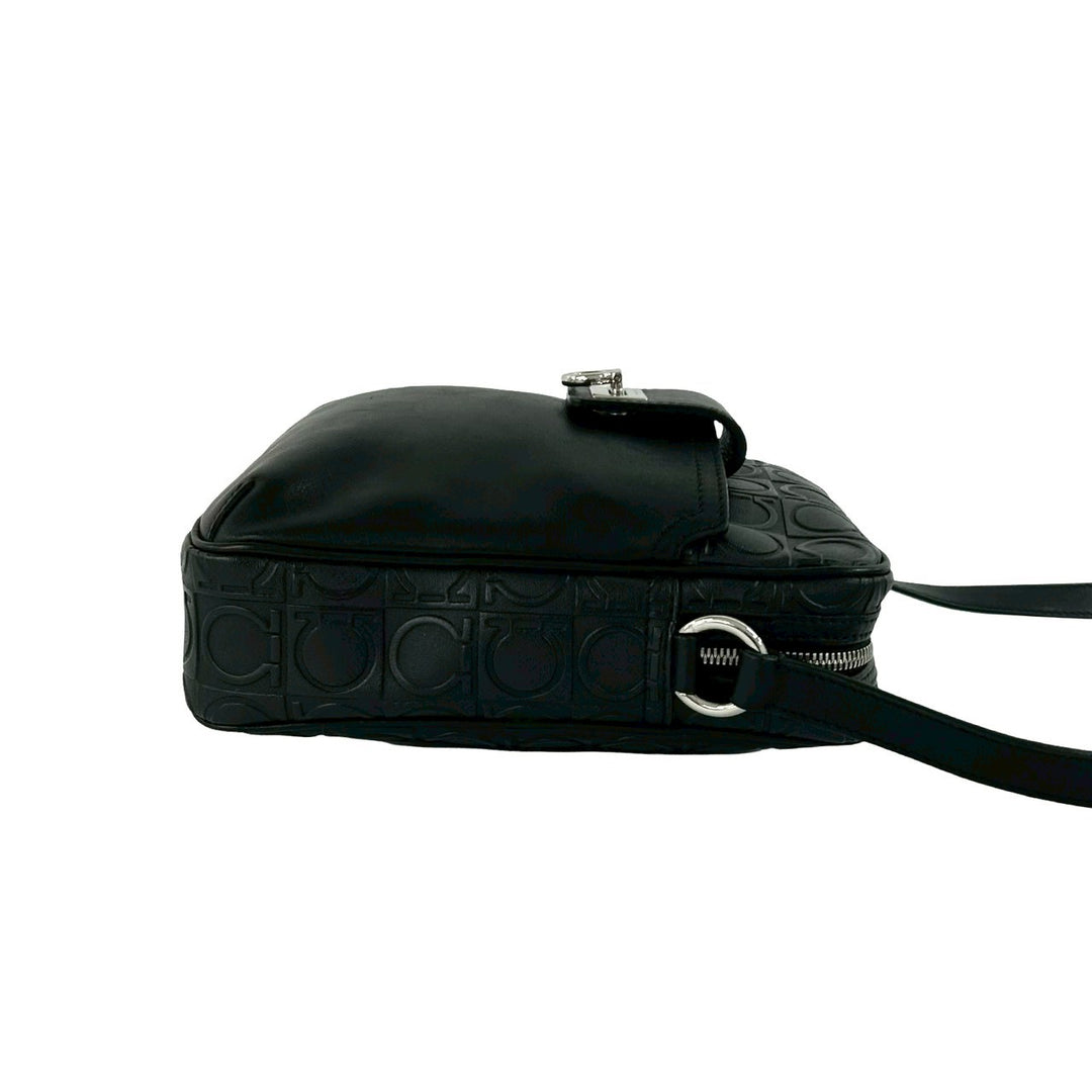 shoulder bag salvatore ferragamo