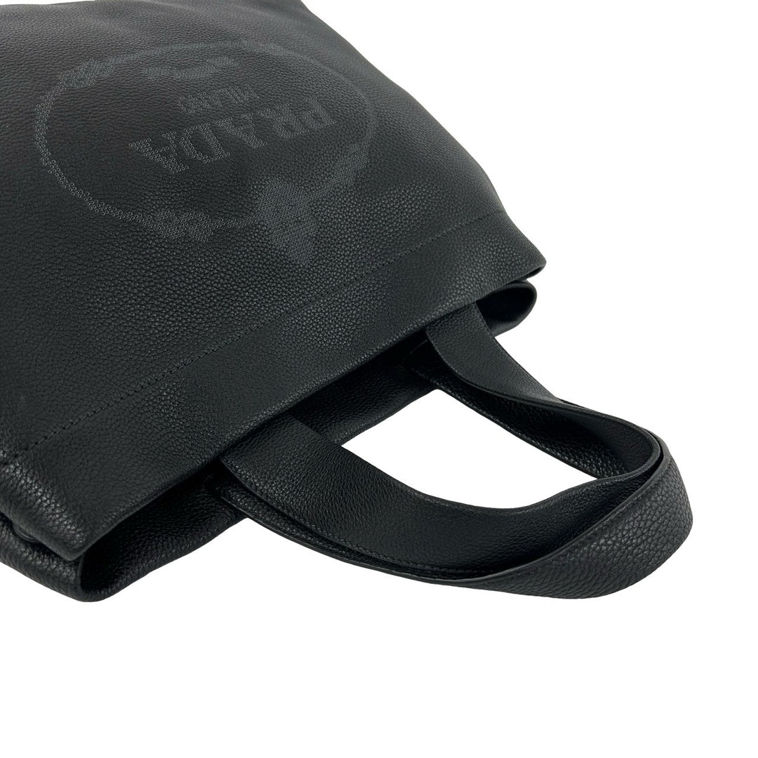 handbag prada