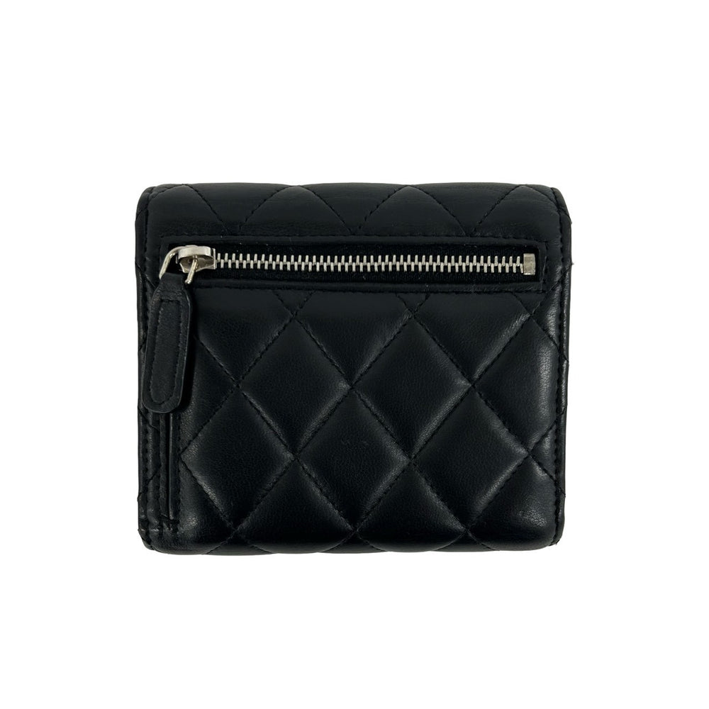 trifold wallet chanel