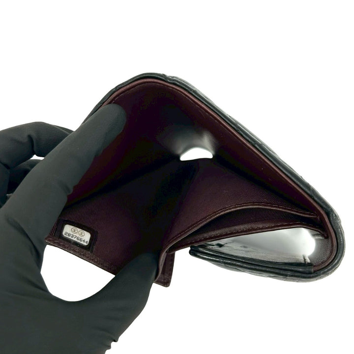 trifold wallet chanel