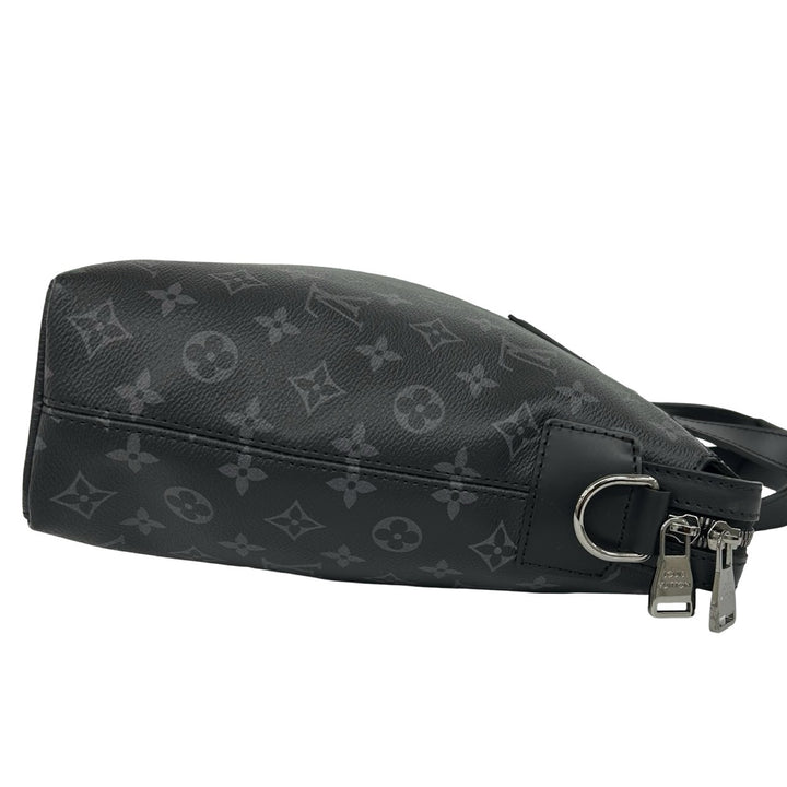 shoulder bag louis vuitton explorer