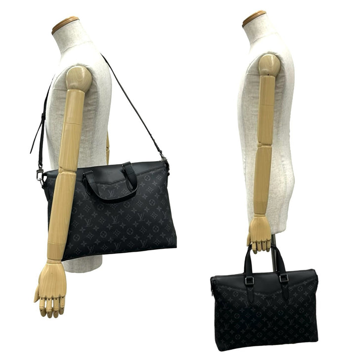 shoulder bag louis vuitton explorer