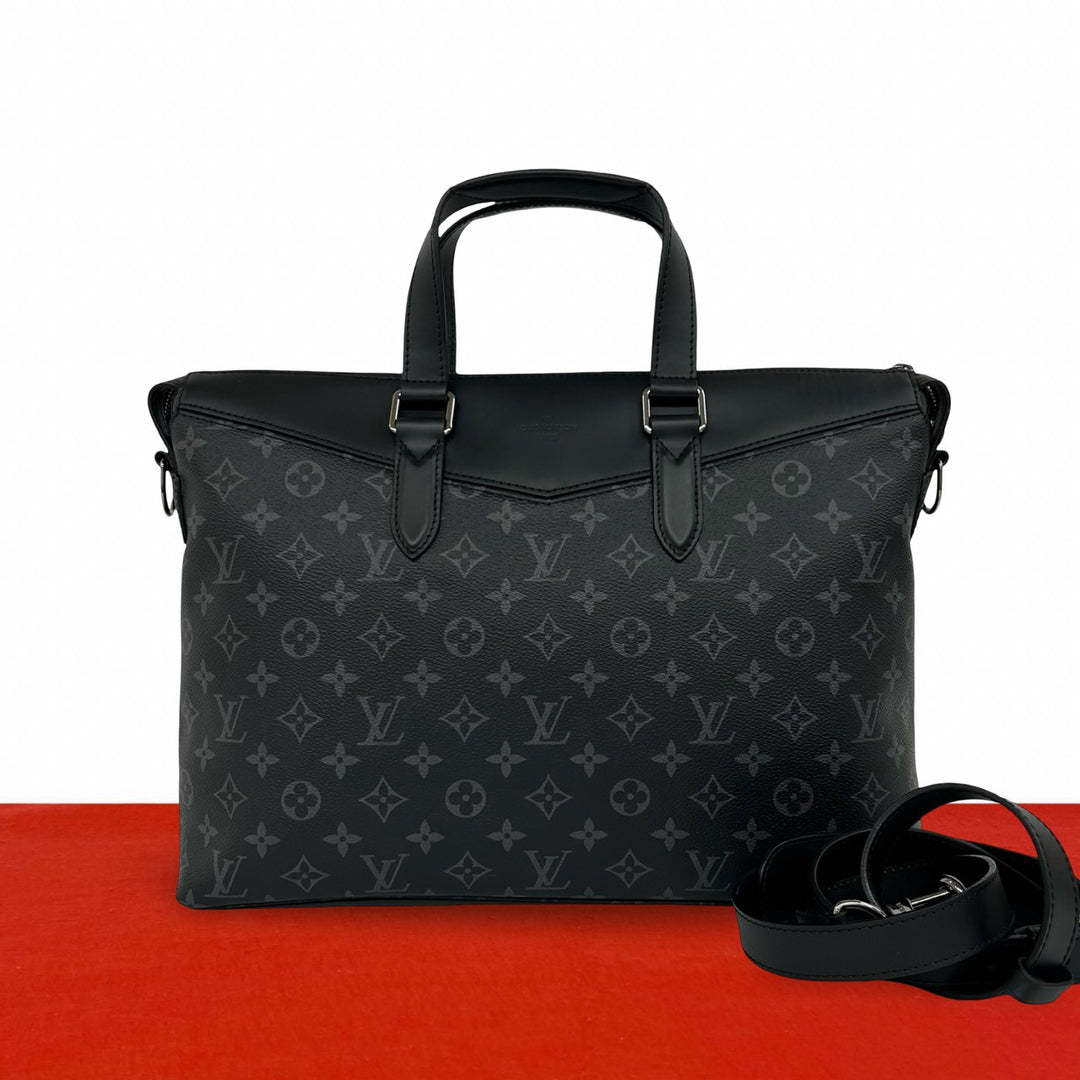 shoulder bag louis vuitton explorer