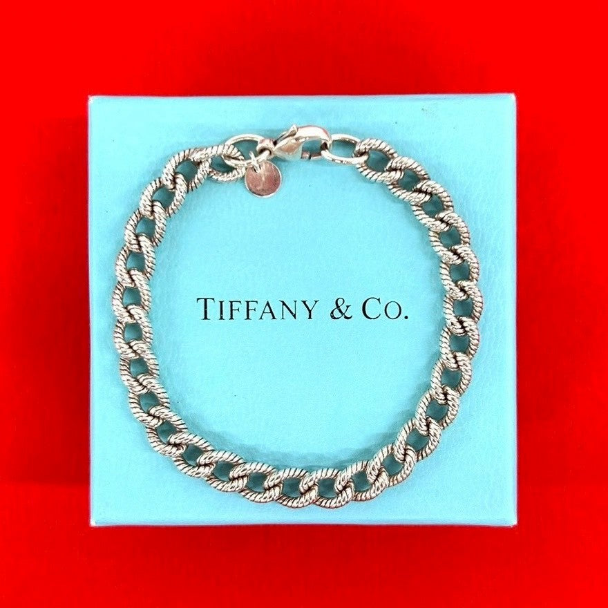 blurRubbingTiffany Twisted Rope BureRubbingCut