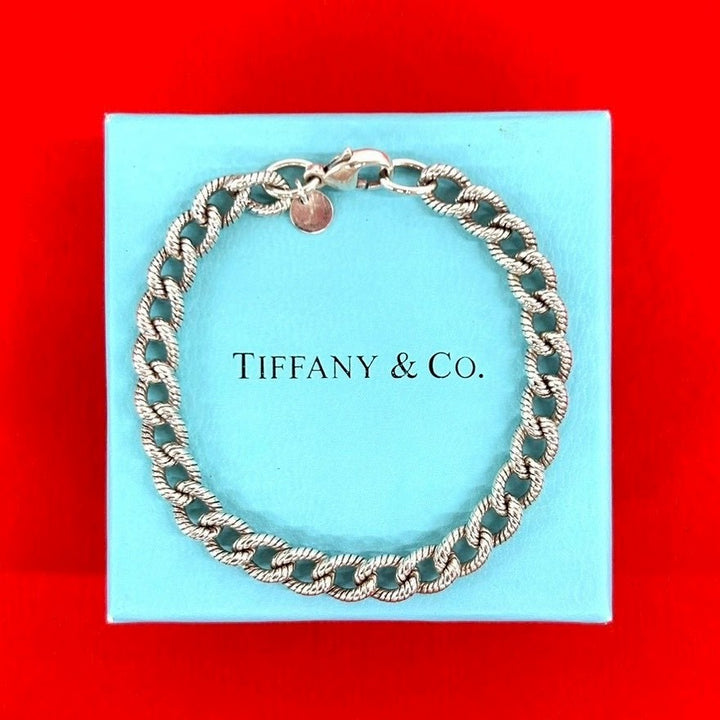 blurRubbingTiffany Twisted Rope BureRubbingCut